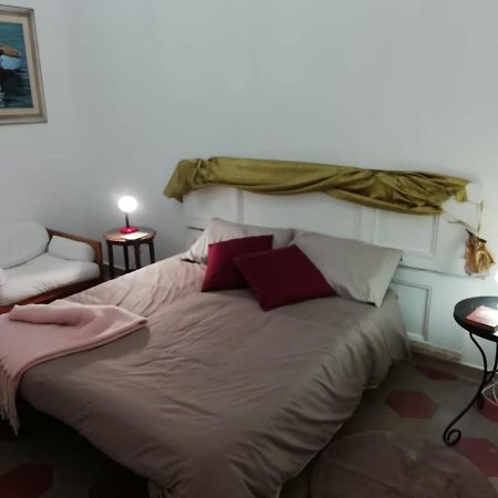 Appartement Rosso Quintino à Bari Extérieur photo