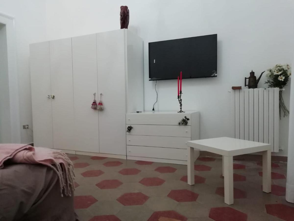 Appartement Rosso Quintino à Bari Extérieur photo