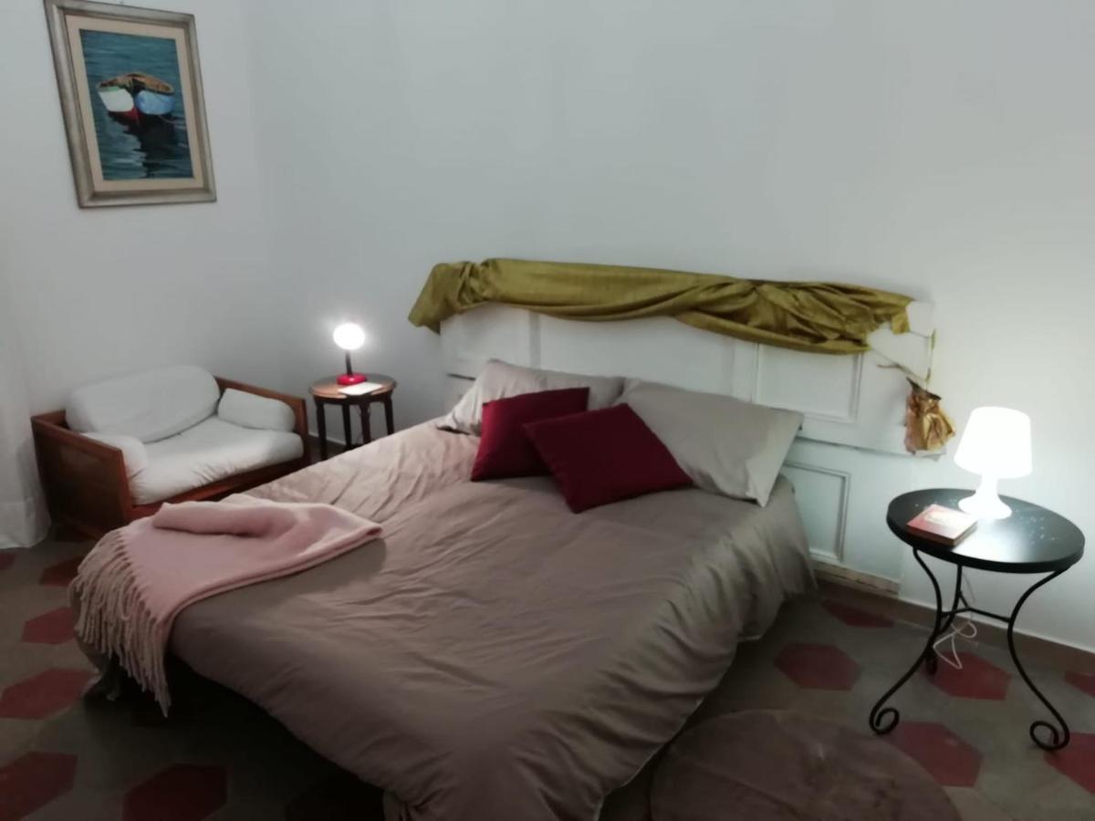 Appartement Rosso Quintino à Bari Extérieur photo